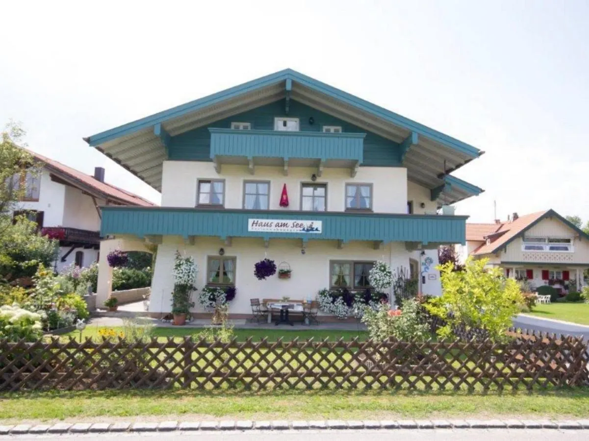 Apartment Ferienwohnungen Haus Am See Bernau am Chiemsee Germany